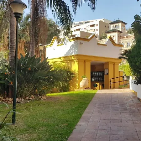 Апартаменты Impresionante Primera Linea De Playa, Bajondillo *