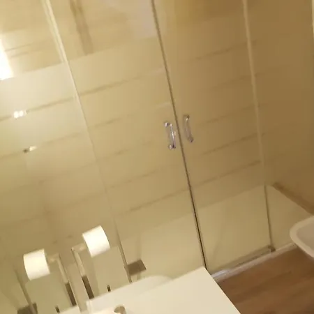Impresionante Primera Línea De Playa, Bajondillo Apartamento